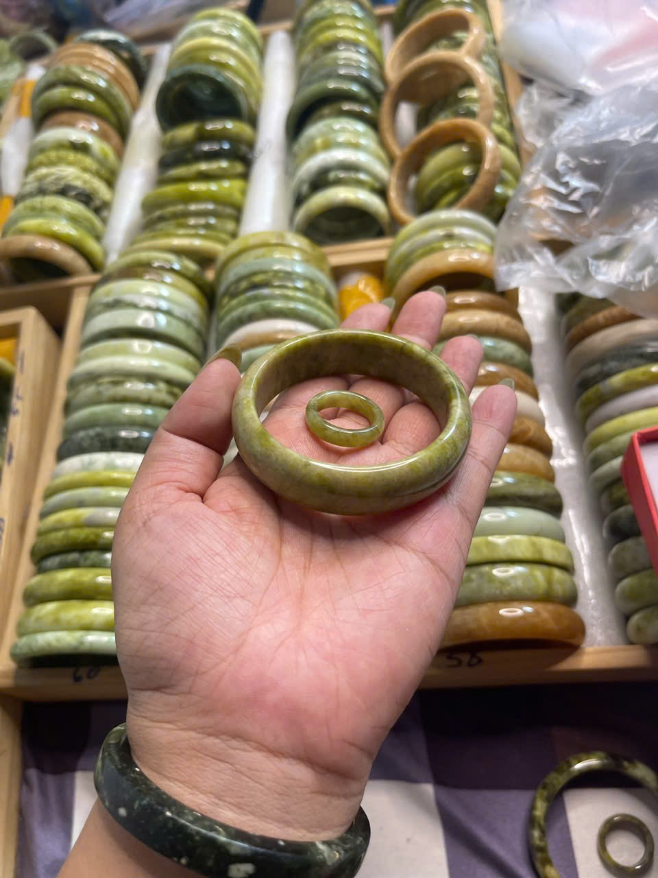 100% Natural Serpentine Jade Bangle and Ring Set - photo 4
