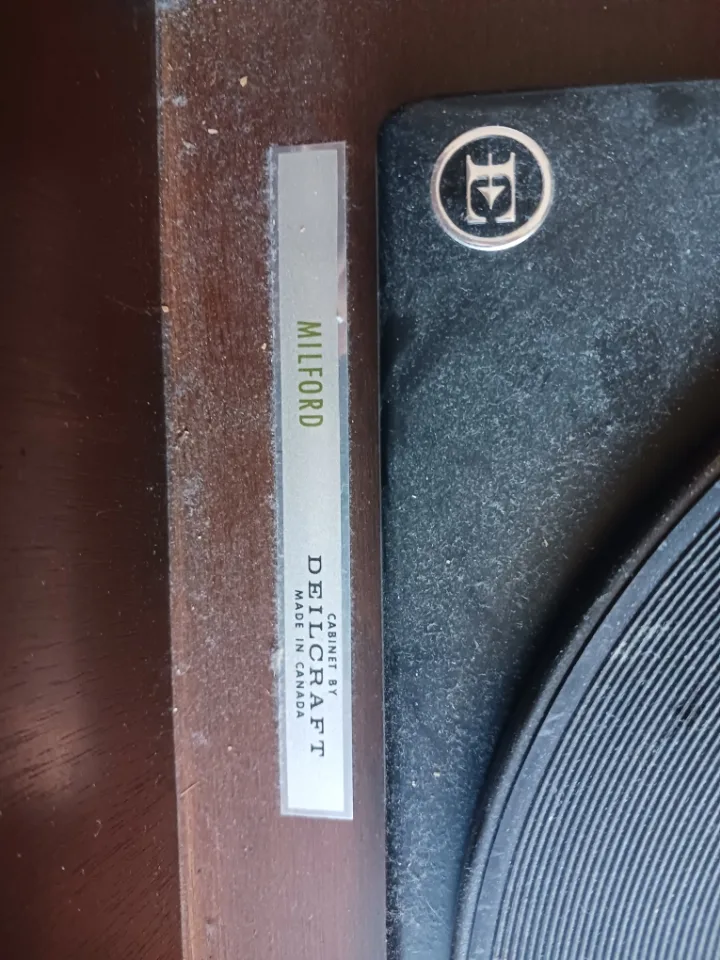 Deilcraft Milford Record Player Cabinet image indicator(5)