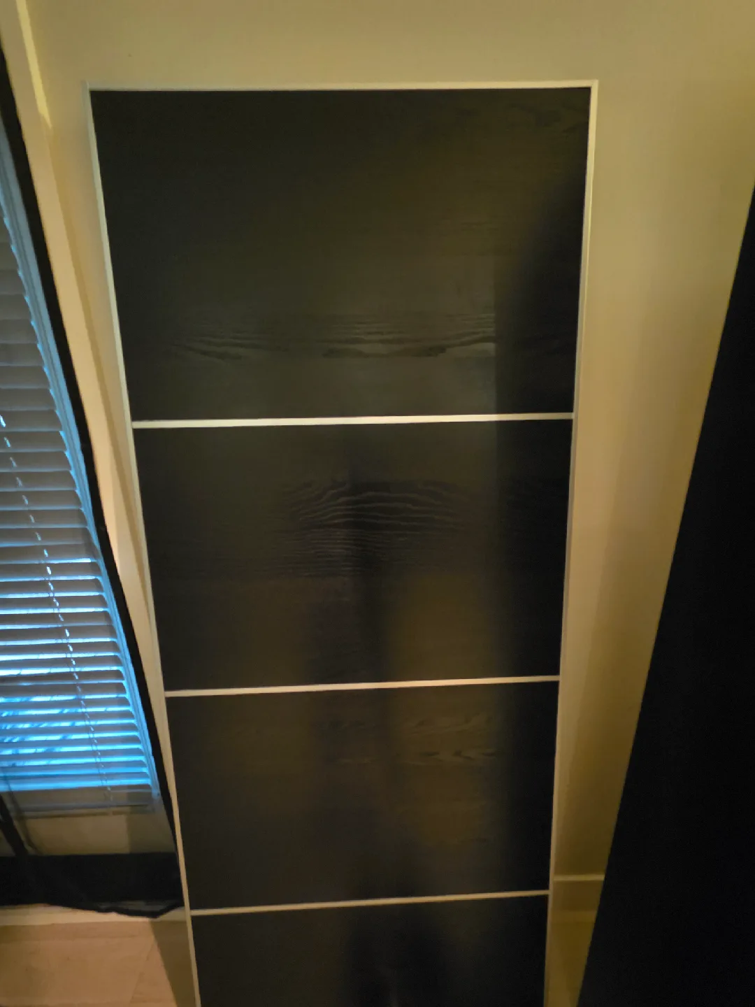 Wardrobe + Compact Closet image indicator(3)