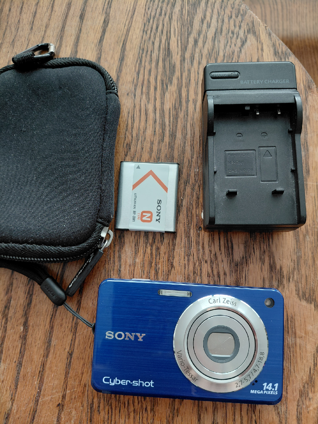 Sony Cybershot Digital Camera - Blue 🥕🥕🥕 - photo 4
