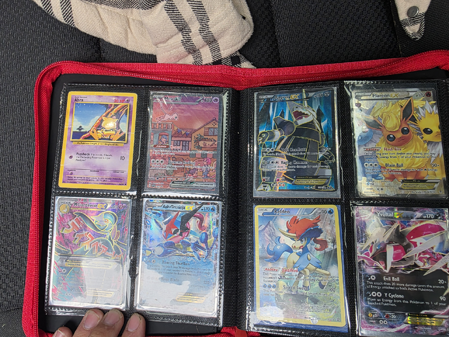 Pokemon Trading Cards Binder - photo 4