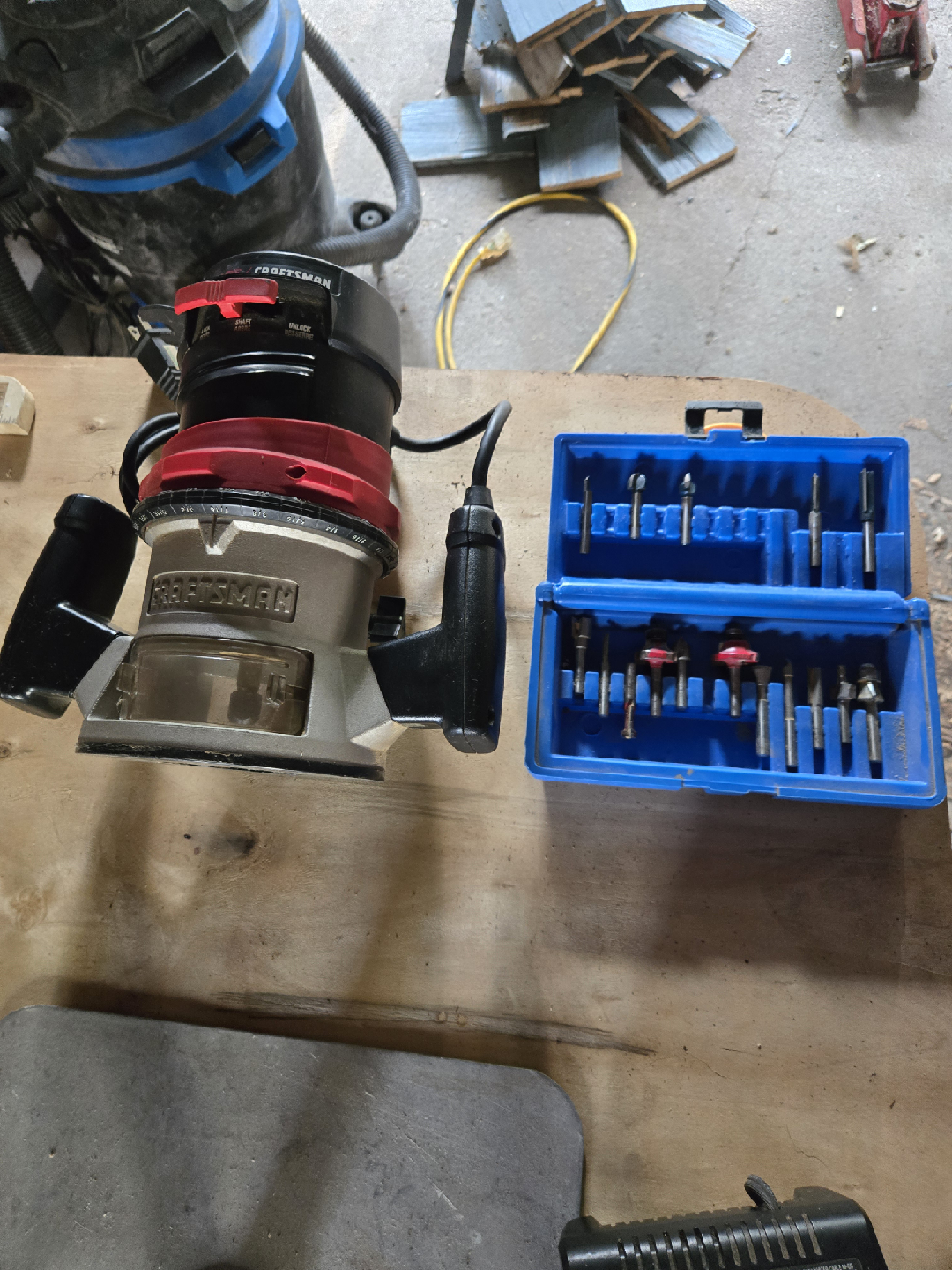 router with bits