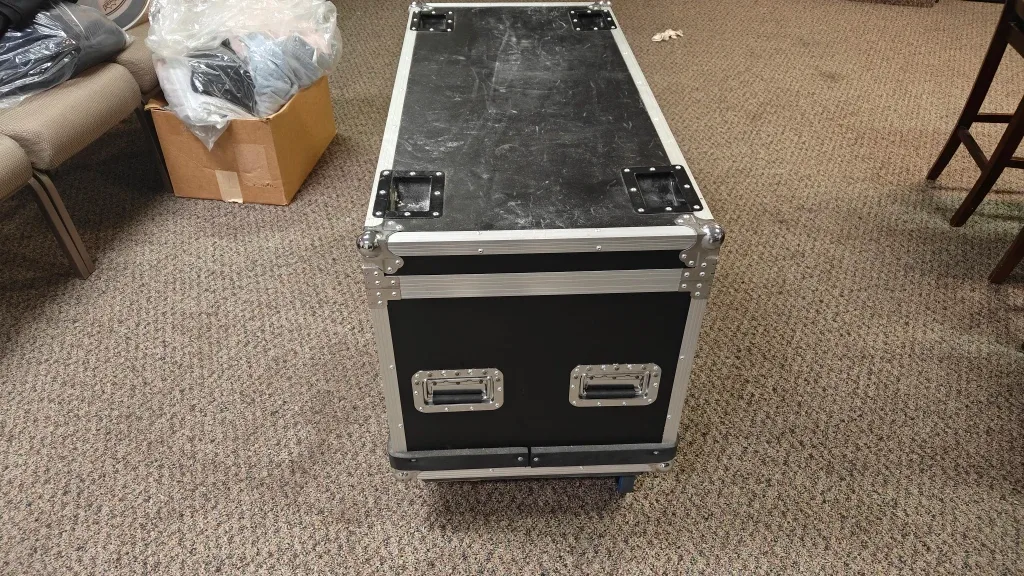 Black Rolling Road Case image indicator(3)