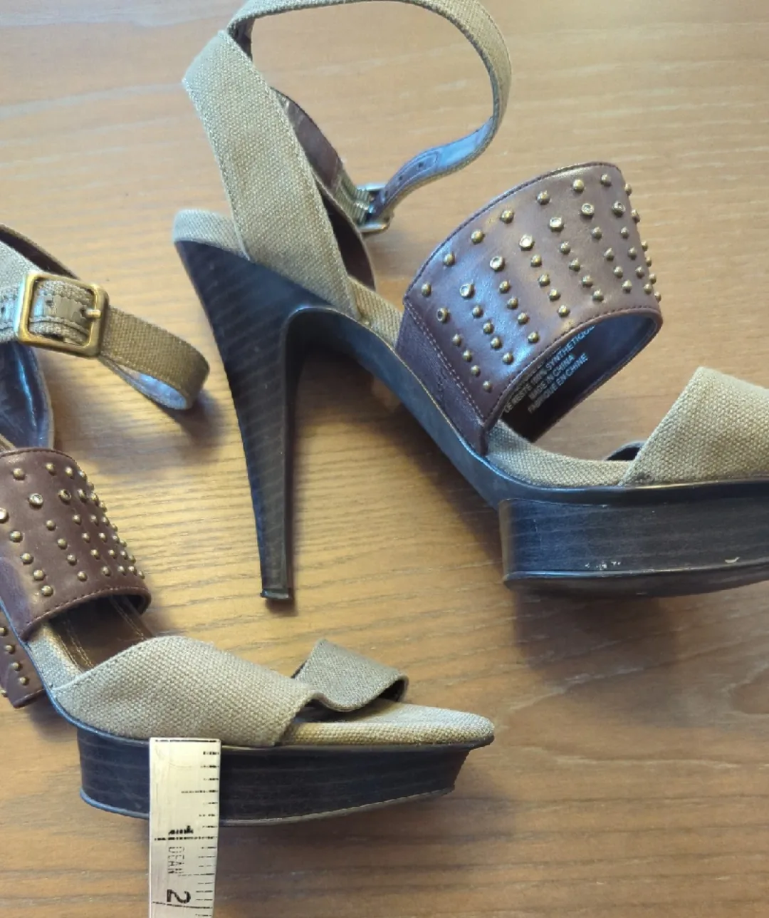 Attitude Platform Heels - Size 6M image indicator(3)