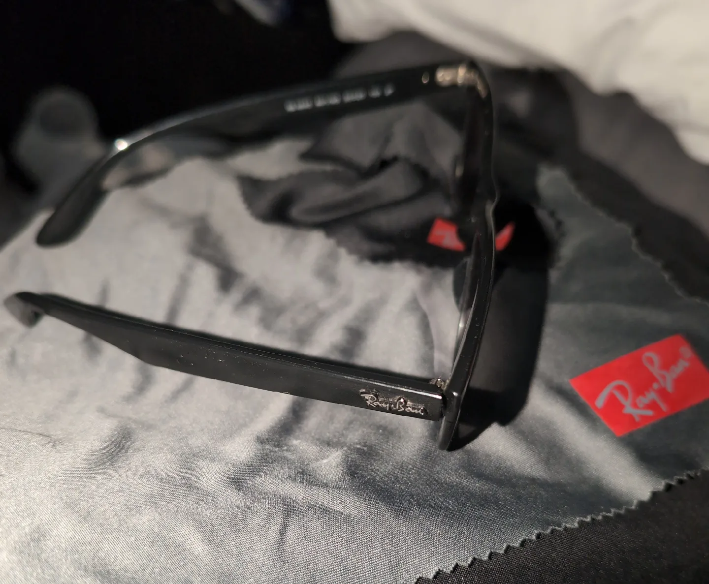 Ray-Ban Black Sunglasses image indicator(2)