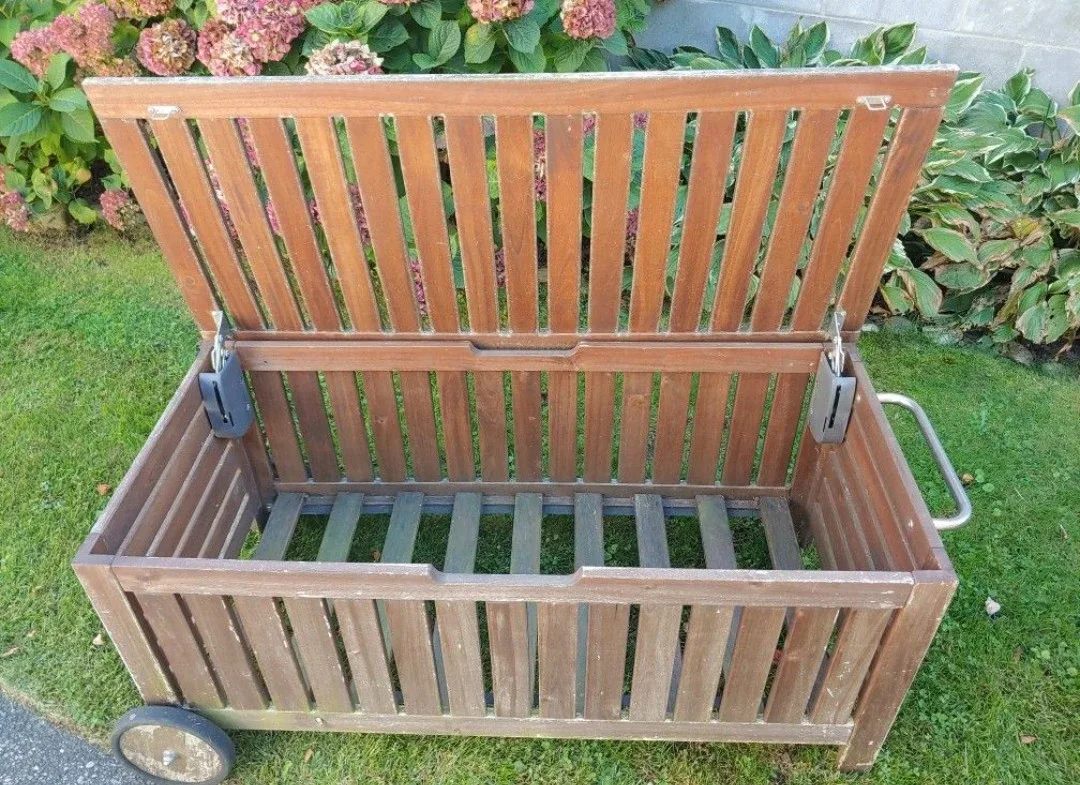 Wooden Outdoor Storage Box with Wheels image indicator(2)