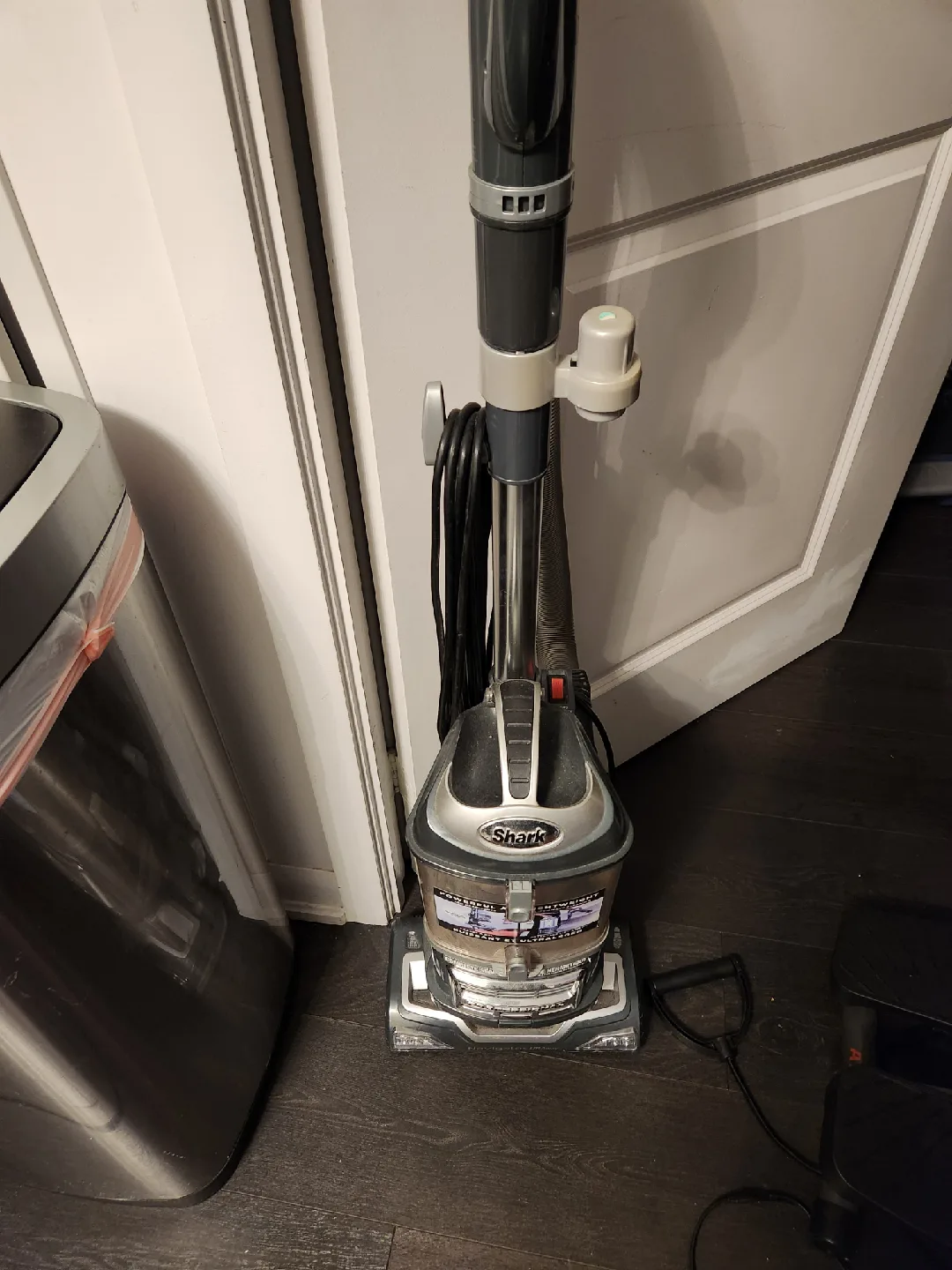 Shark Navigator Upright Vacuum thumbnail