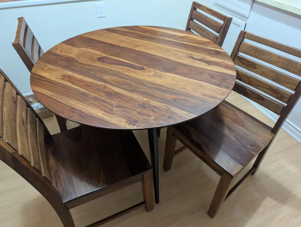 Rosewood dining table and 4 chairs image indicator(2)