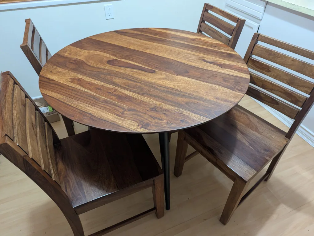 Rosewood dining table and 4 chairs image indicator(3)