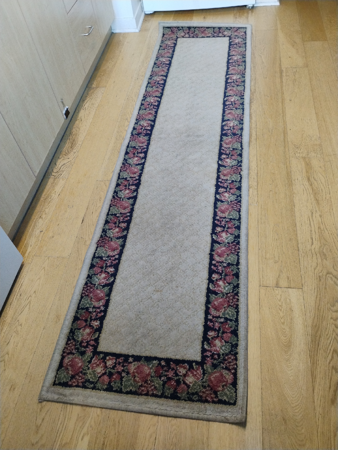 Area Rug 2'x7' - clean and in good condition