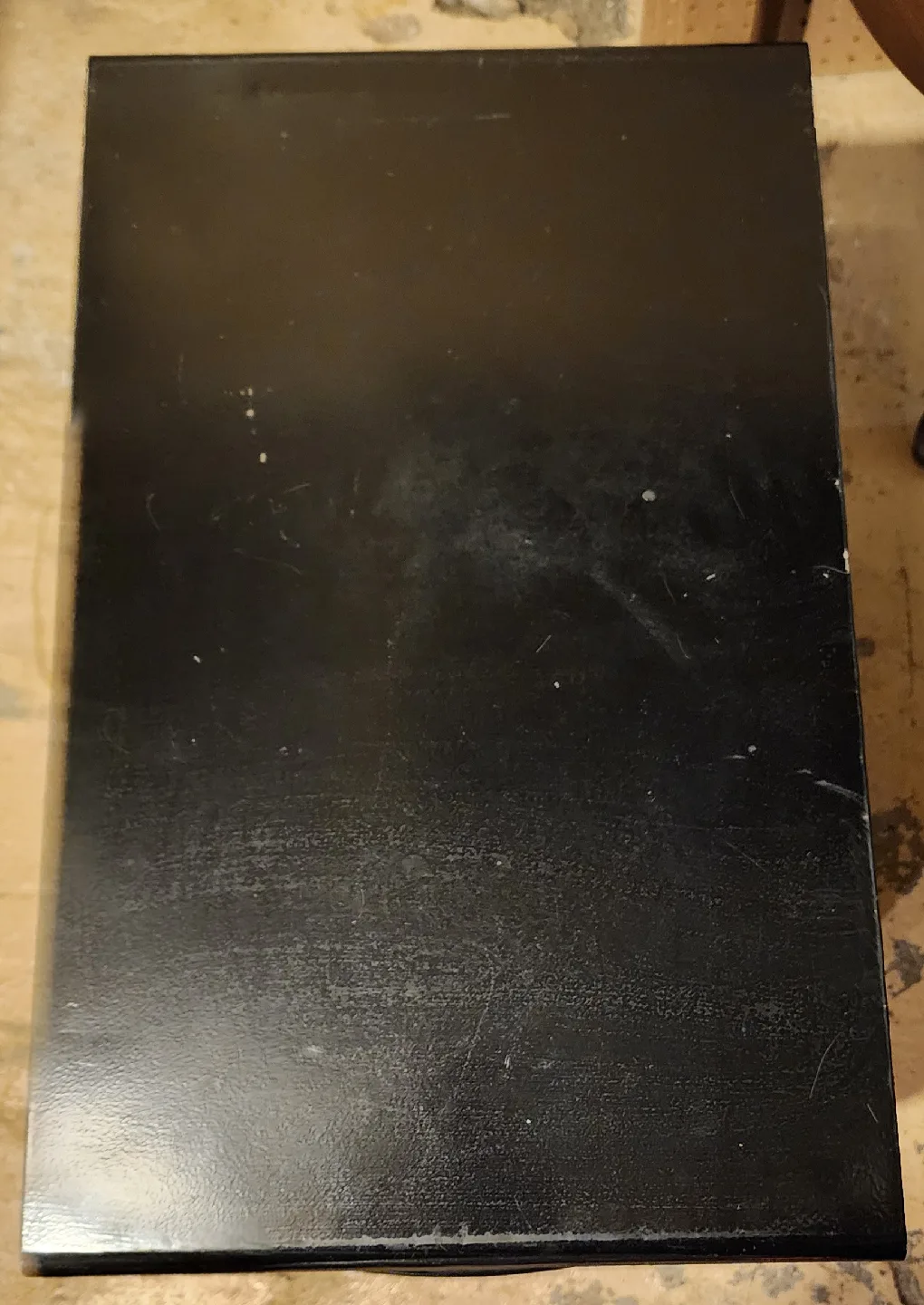 Black Metal 3-Drawer Filing Cabinet - no key image indicator(5)