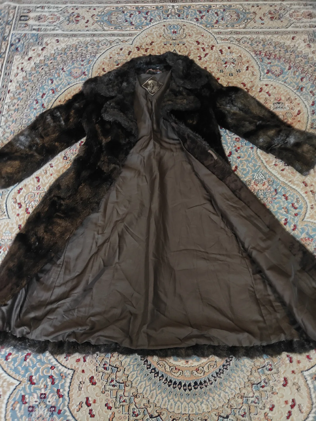 Black Faux Fur Long Coat image indicator(4)