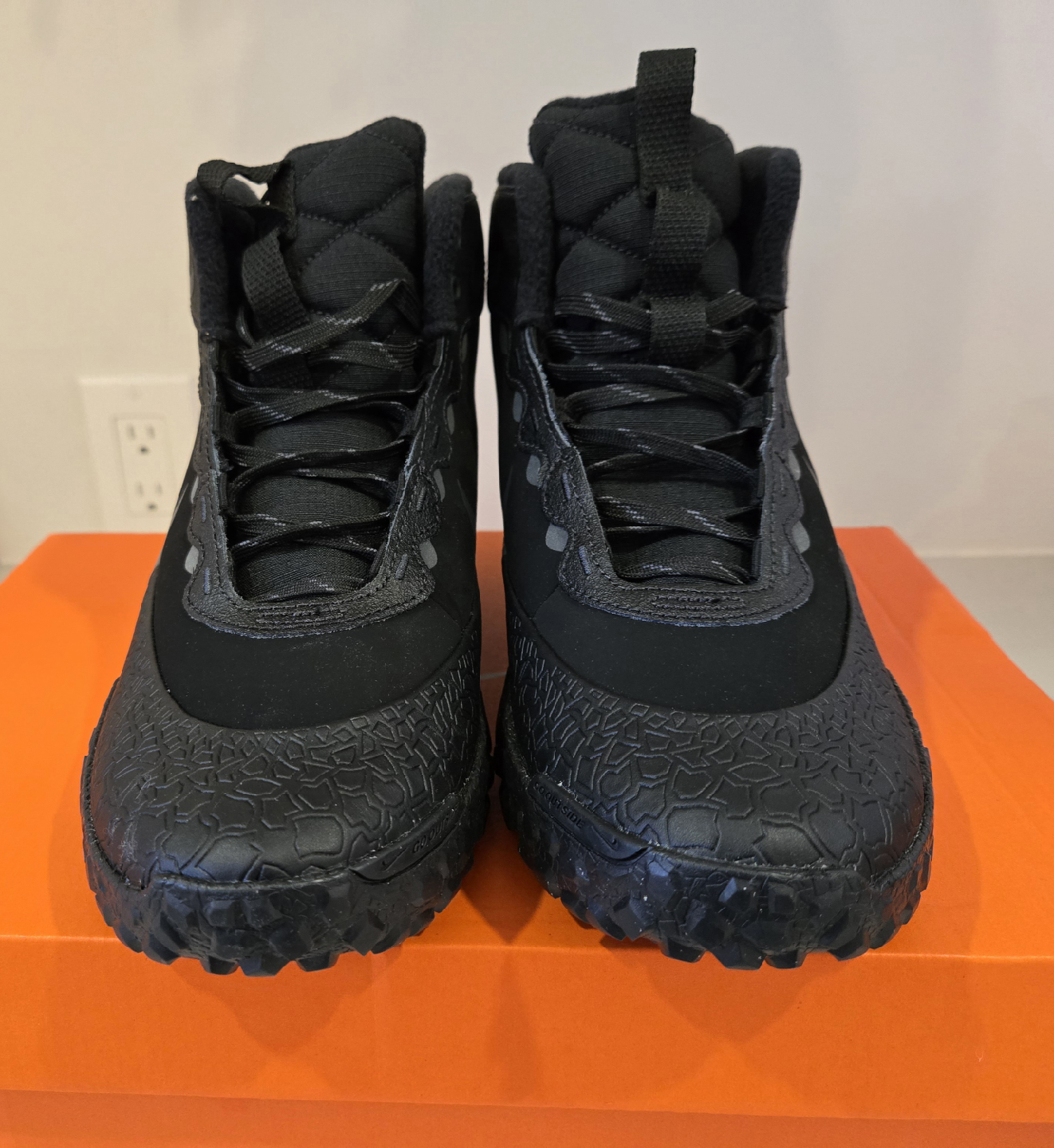 Nike Terrascape GS Black Youth Size 4.5Y - photo 2