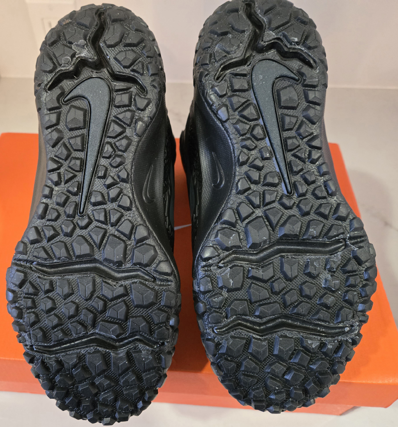 Nike Terrascape GS Black Youth Size 4.5Y - photo 4