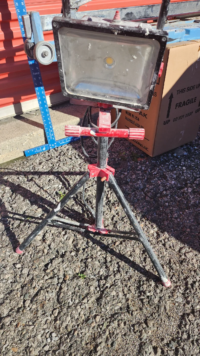Husky K405394 Work Light thumbnail