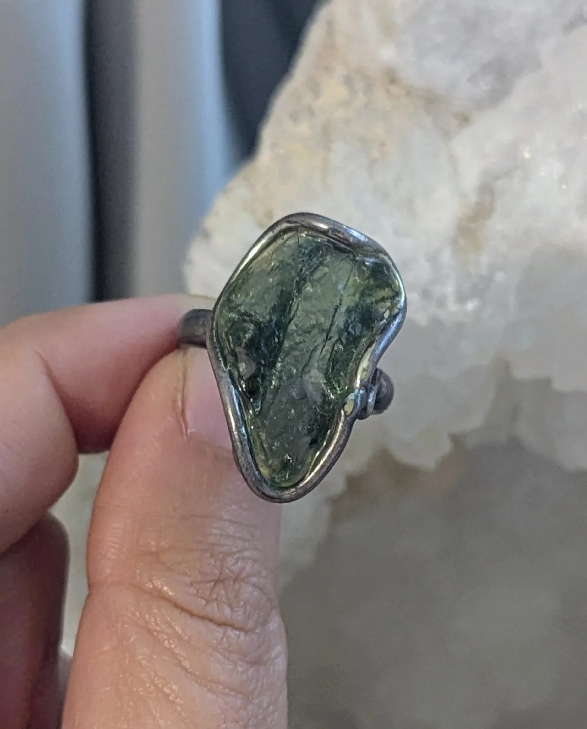 size 6 Moldavite ring image indicator(6)