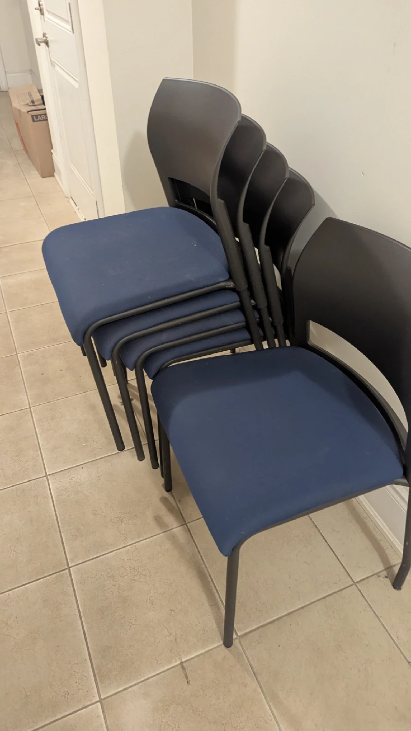 5 chairs - photo 2
