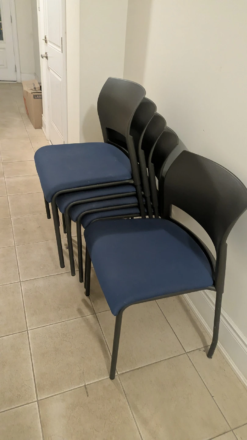 5 chairs - photo 3