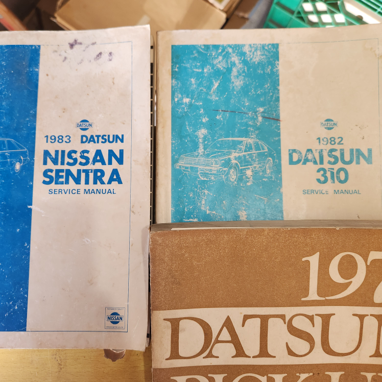 Datsun Service Manuals - 1973 1974 1982 1983 - photo 2