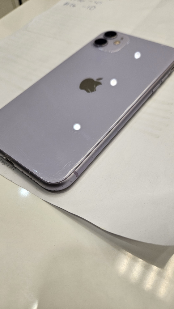 iPhone 11 Purple - 64GB - photo 5