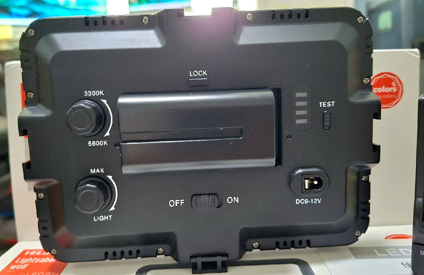 YELANGU LED204 Video Light Panel X2 image indicator(3)