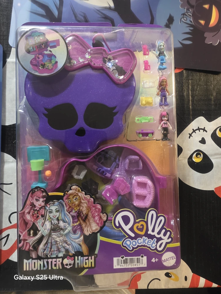 New Monster High x Polly Pocket Skull Compact