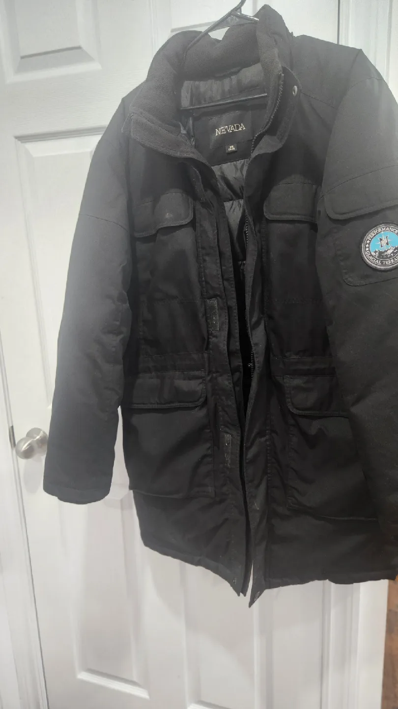 Nevada Black Winter Jacket - Size M image indicator(4)