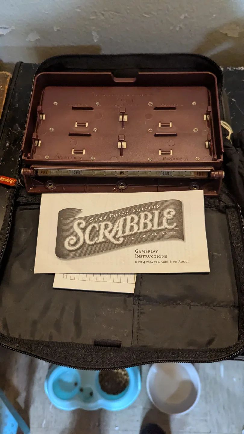 Scrabble Crossword Game - Game Folio Edition image indicator(3)