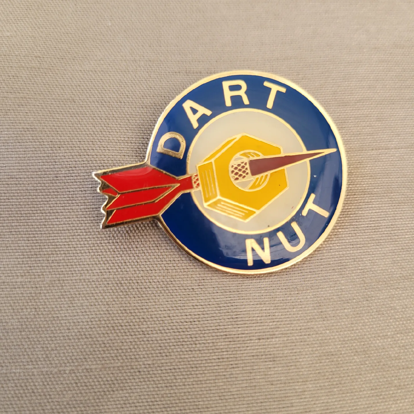 Dart Nut Collectible Lapel Hat Pin Excellent Condition image indicator(2)