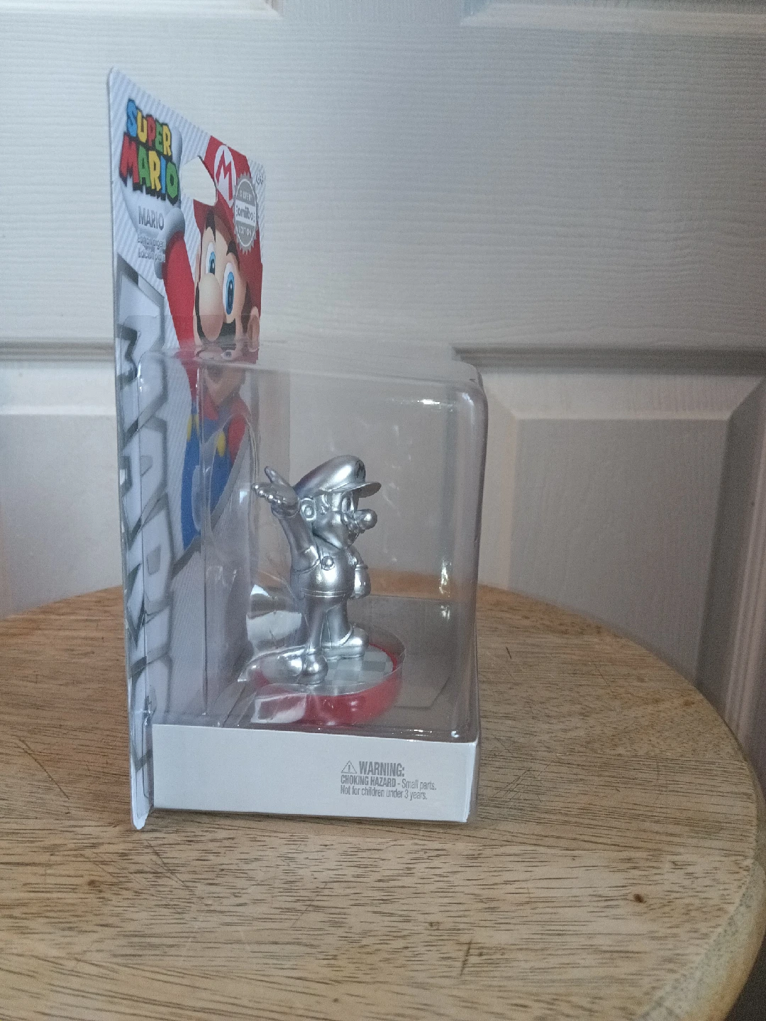 New Super Mario Silver Edition Amiibo - photo 2