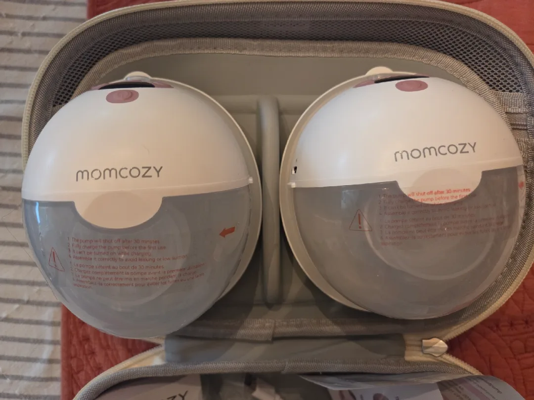 Momcozy M5 Wearable Breast Pump - 2 Count image indicator(3)