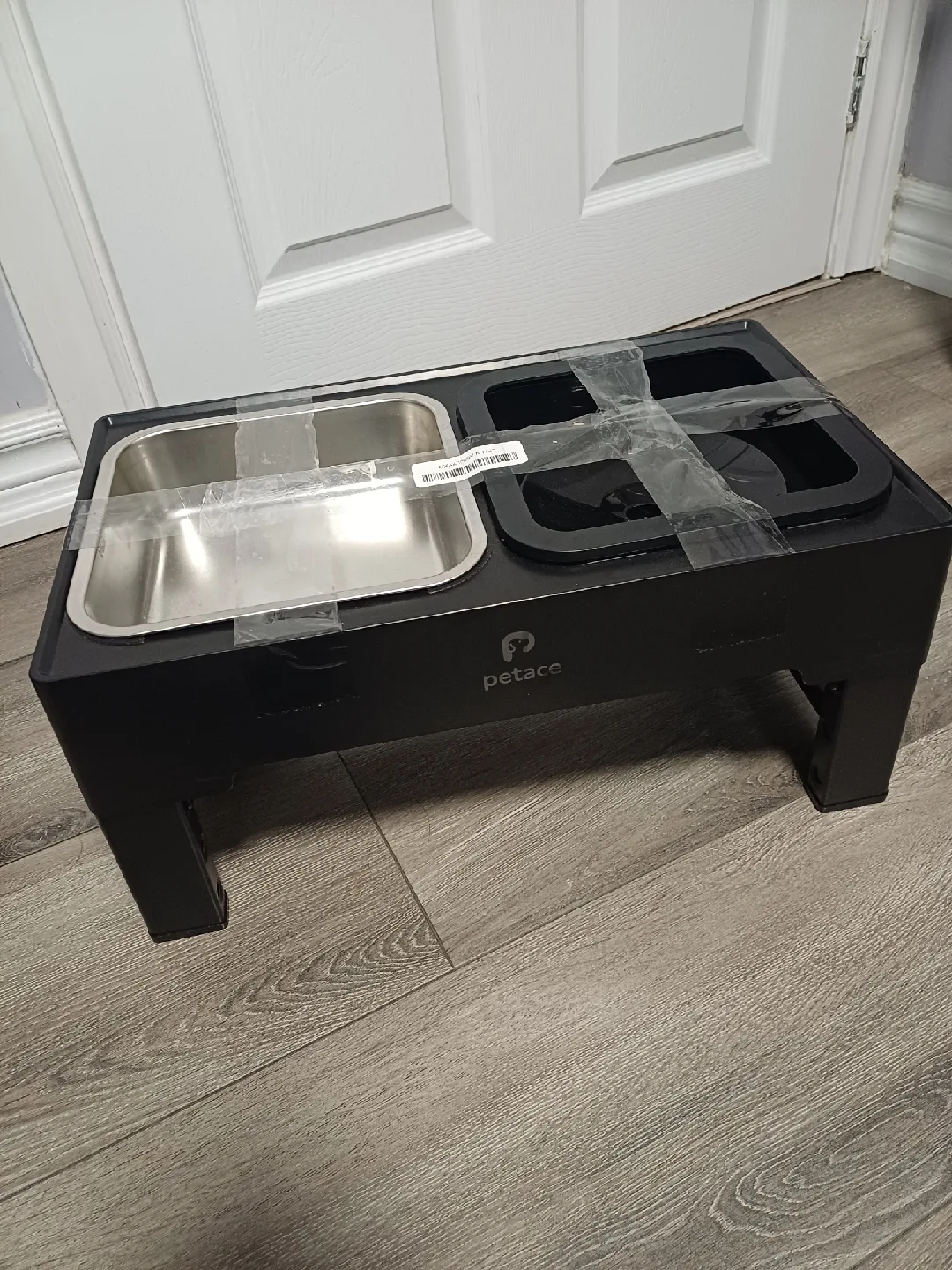 Petace Elevated Dog Feeder - New image indicator(9)