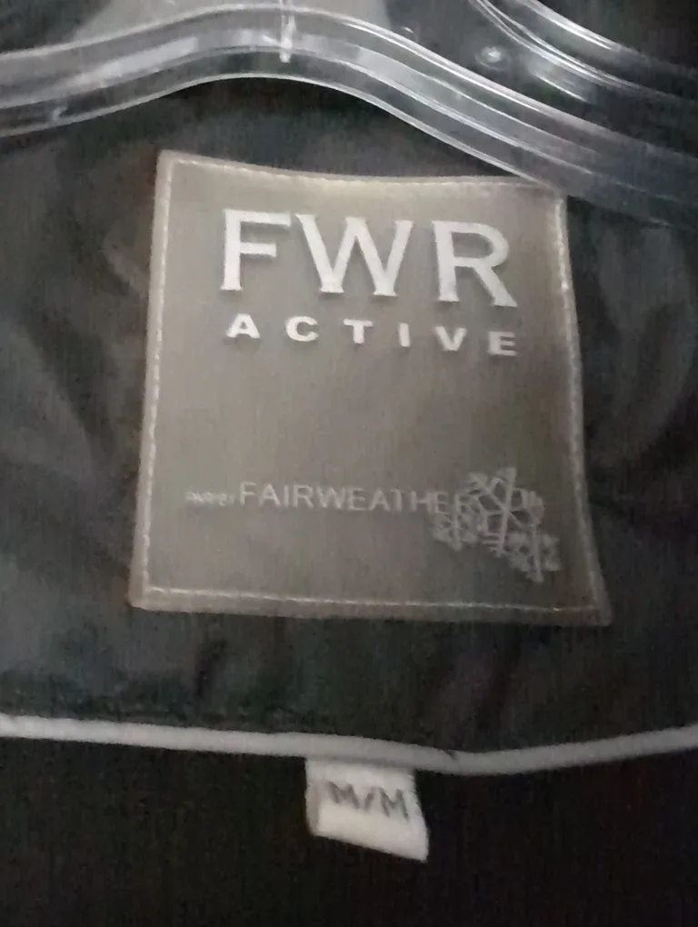 Fairweather FWR Active Black Puffer Jacket - M/M image indicator(2)