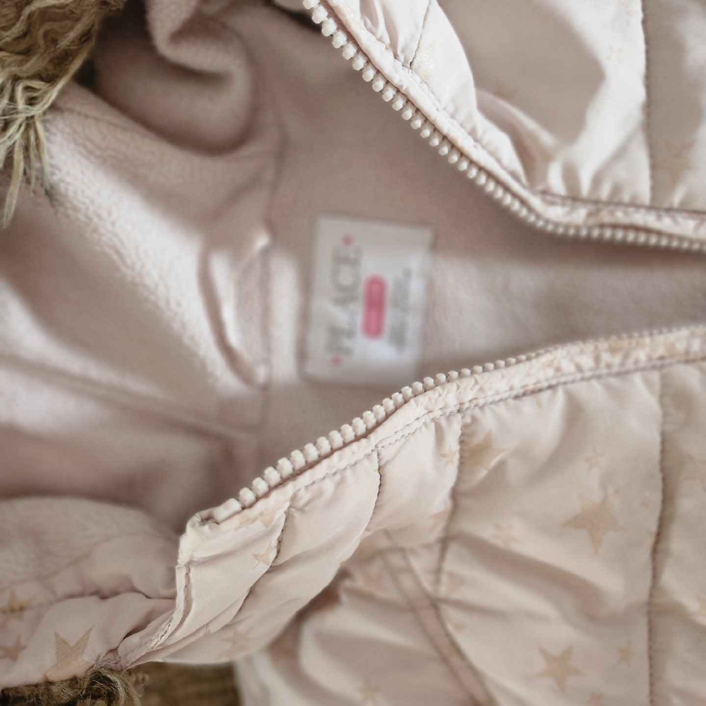 Children's Place Puffer Jacket - Size 5/6 /$10 - photo 3