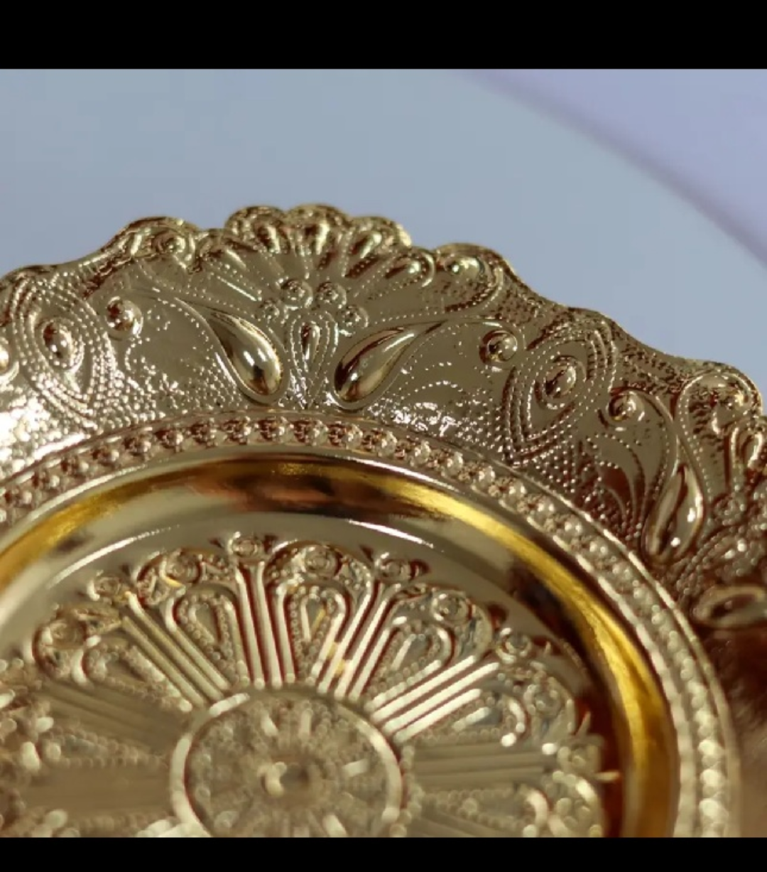 BRAND NEW Gold Metal Decorative Plates Each - photo 2