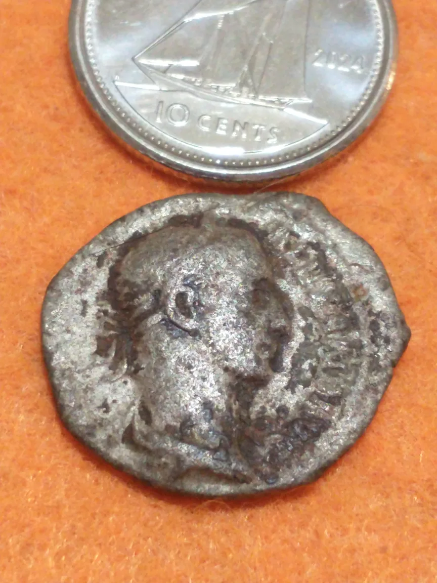 Lovely Ancient Roman silver denarius coin circa 3rd century image indicator(2)