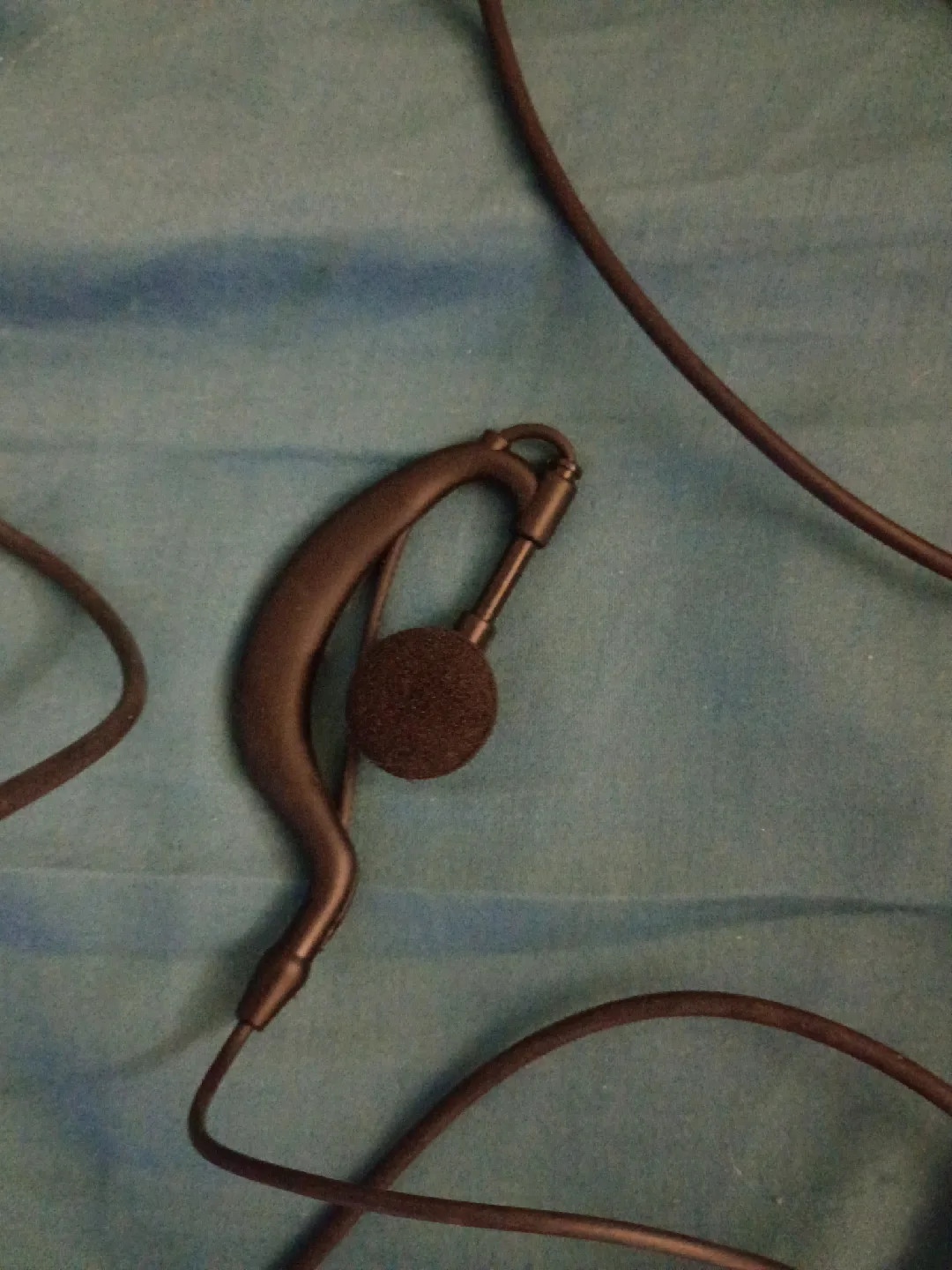 Ear Hook Headset image indicator(2)