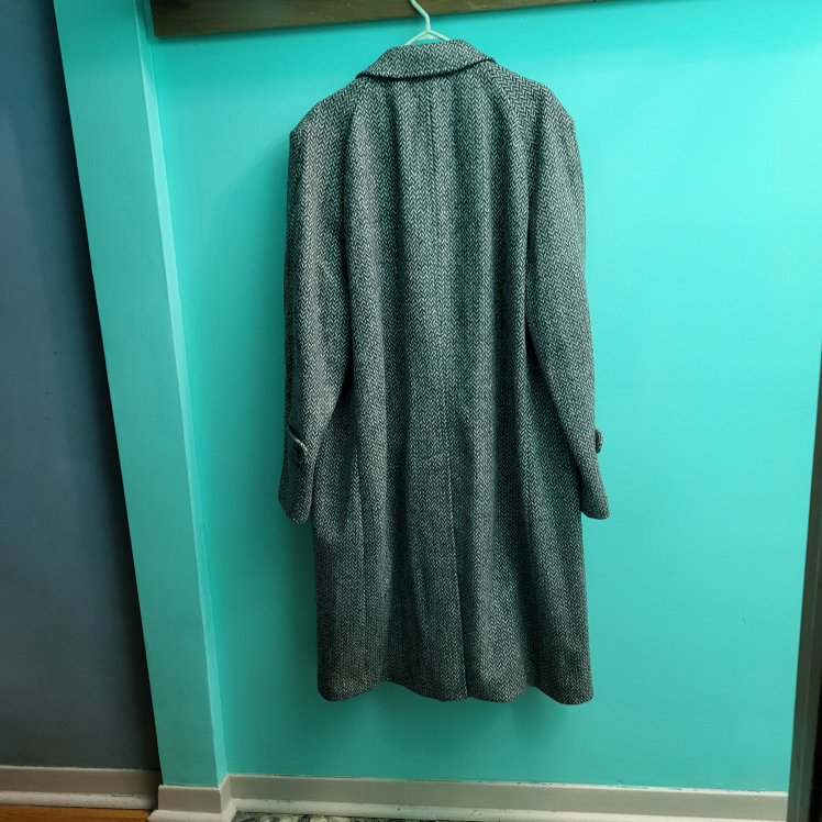 Moore's Herringbone Wool Overcoat, men's.  Size 46 - photo 2