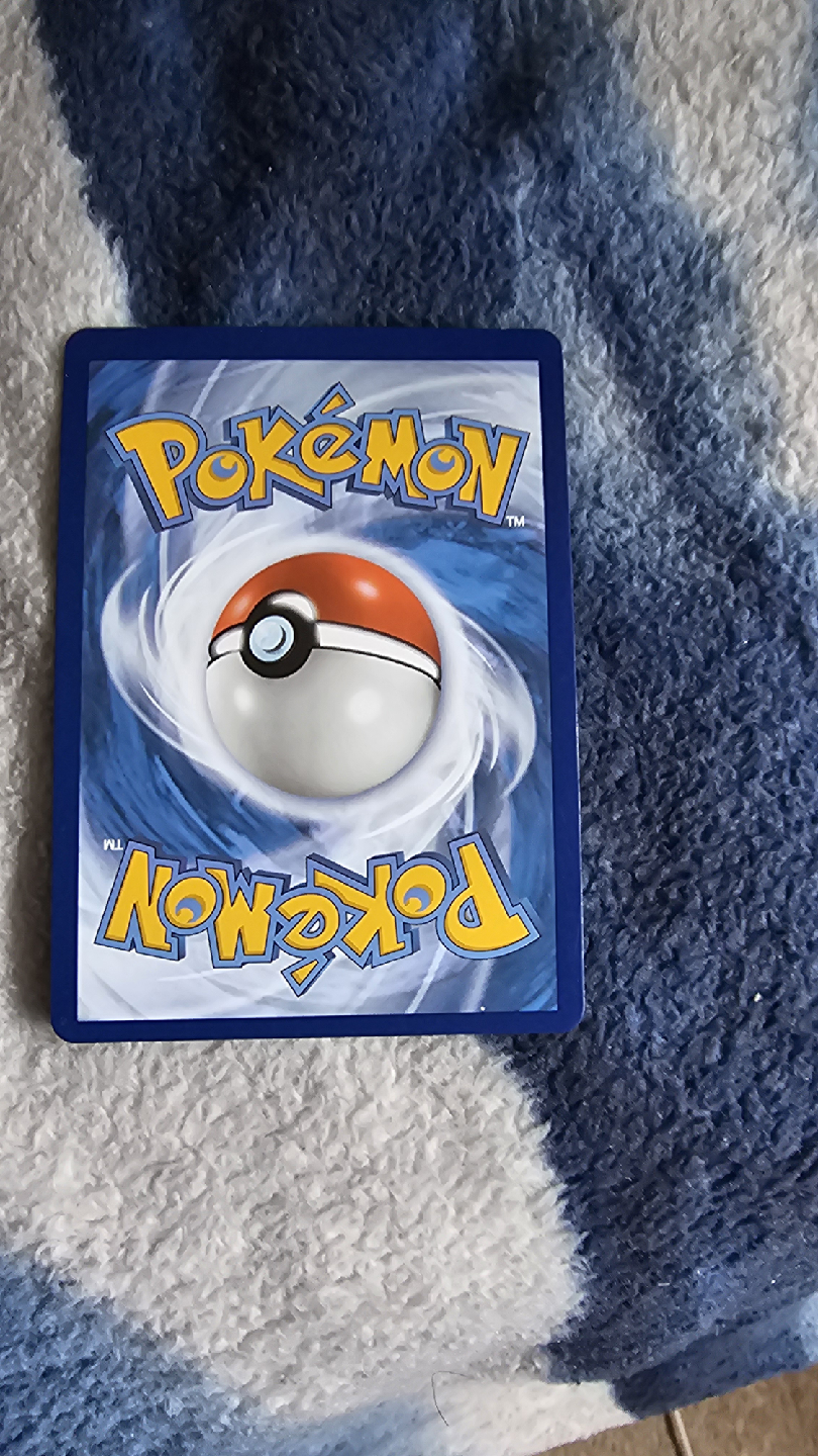 Chandelure V Pokémon Card - photo 2