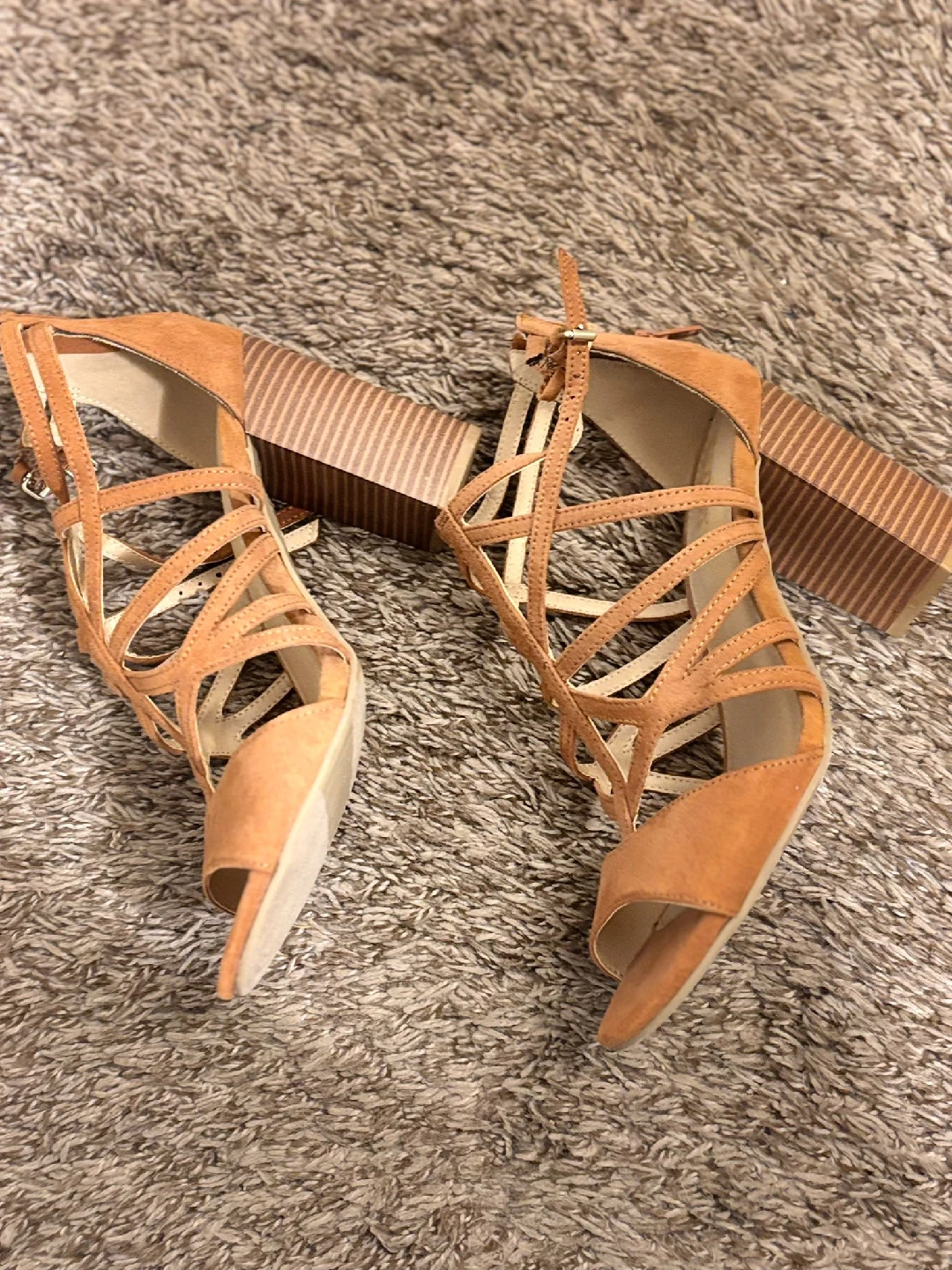 TRASH Strappy Heels - Size 9 - photo 3