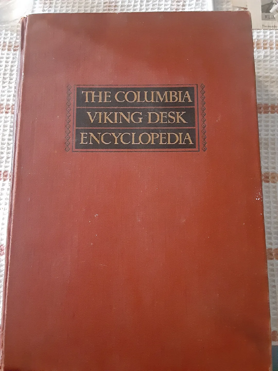 The Columbia-Viking Desk Encyclopedia image indicator(2)