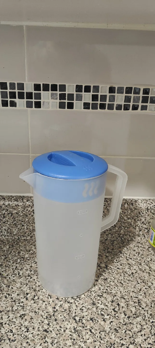 Plastic Pitcher with Blue Lid image indicator(3)