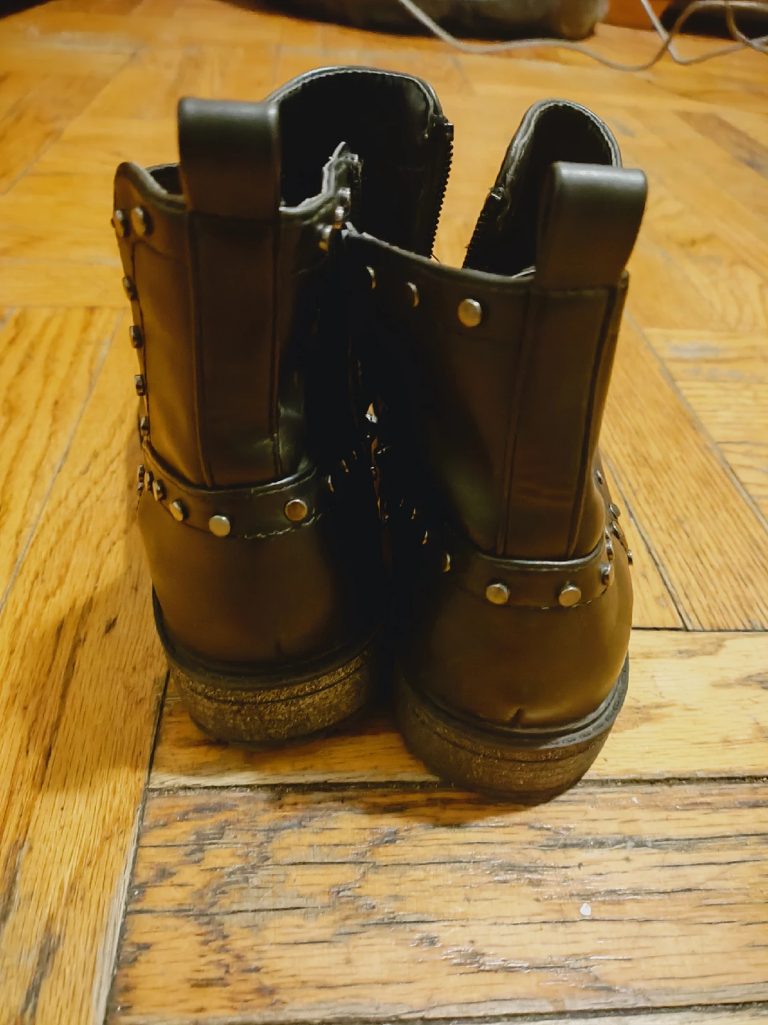 Black Ankle Boots with Silver Stud Size 4 Pre-loved Great Con - photo 5
