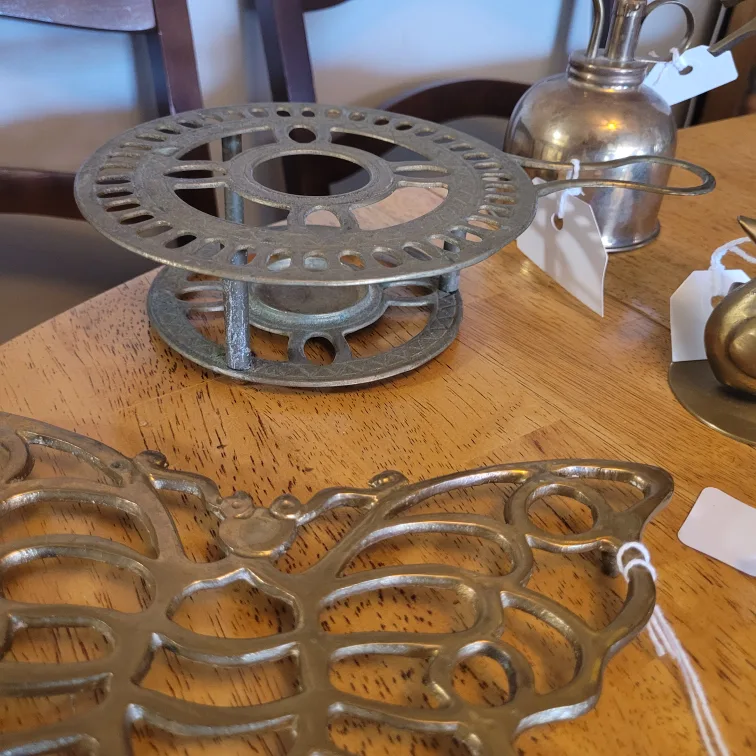 Lot of 10 Vintage Brass Items 15.00 each item/all 10 for 95.00 image indicator(6)