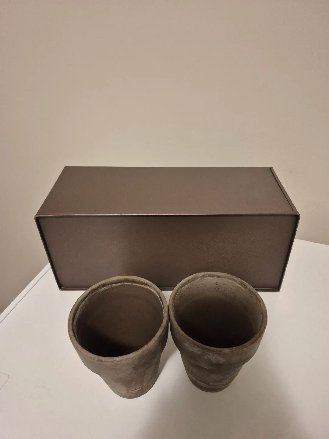 Brown Metal Planter Box with Three Pots image indicator(2)