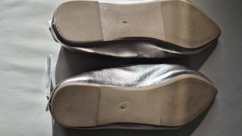 Lilly Morgan Flats - Size 8 - photo 3