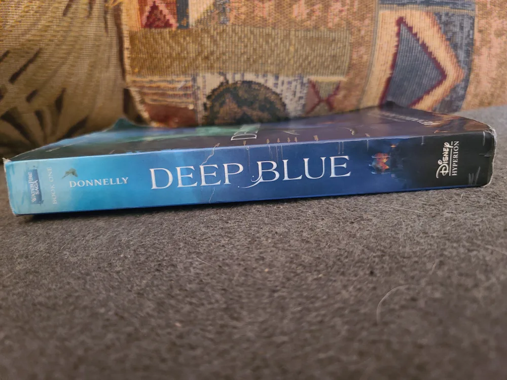 Deep Blue by Jennifer Donnelly (Waterfire Saga) image indicator(3)