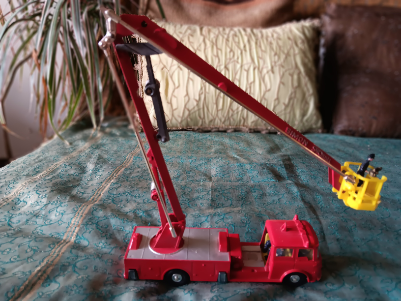 Vintage Simon Snorkel Diecast Fire Truck