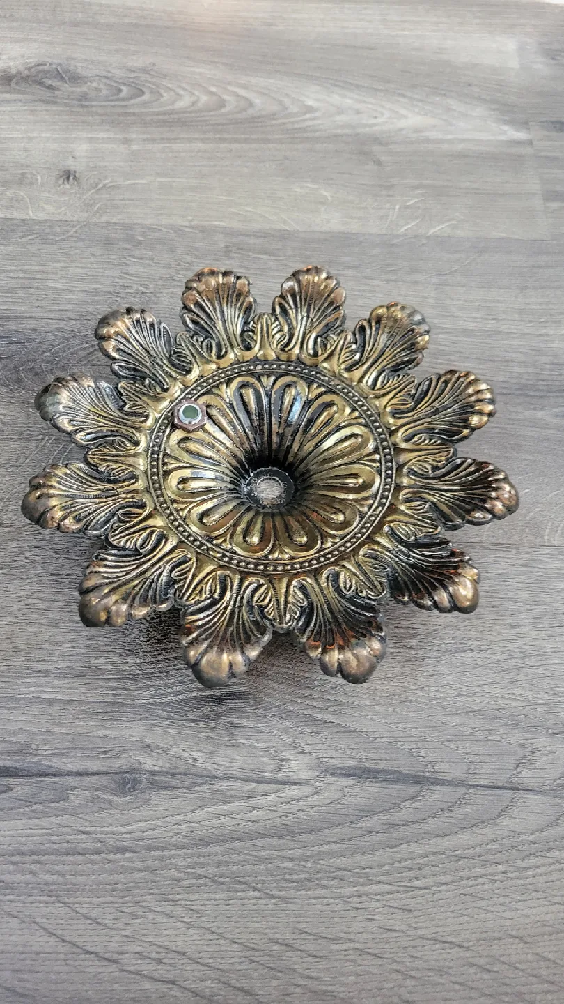 Vintage Gold Chandelier with Crystal Accents image indicator(6)