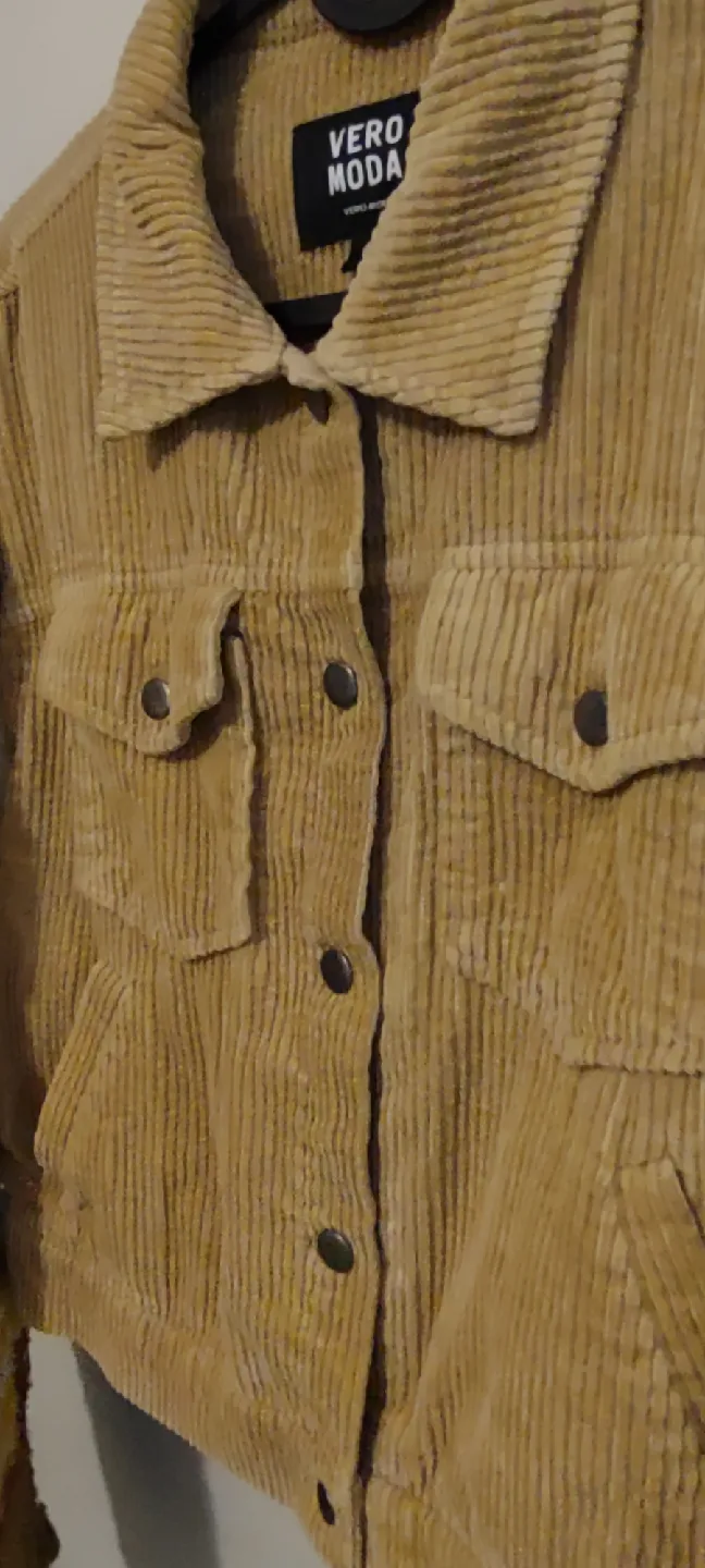 Vero Moda Corduroy Jacket image indicator(3)